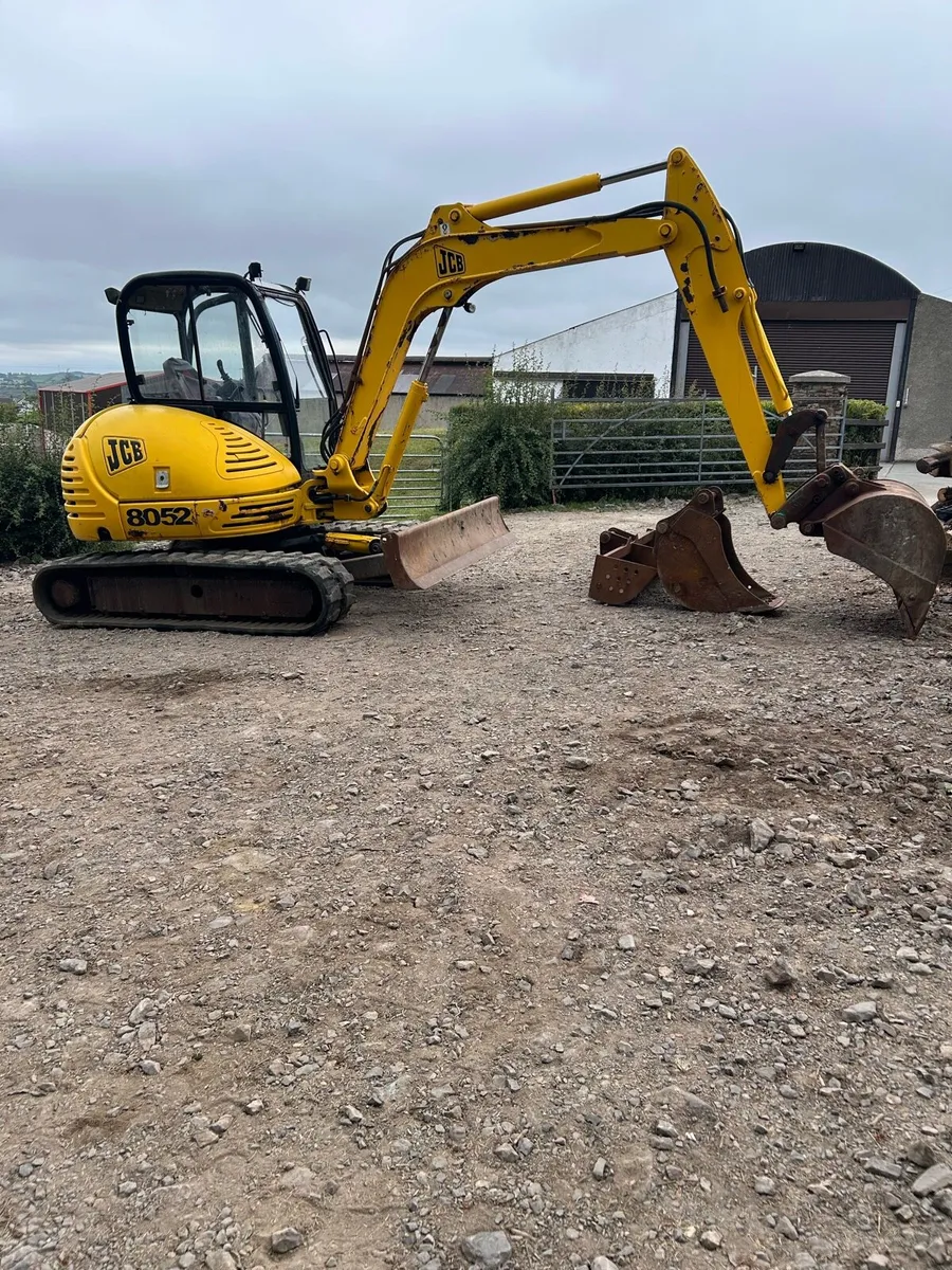 Jcb digger no vat - Image 1