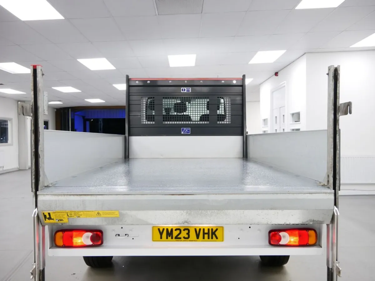VB - 2023 Renault Master Dropside Van - Image 3