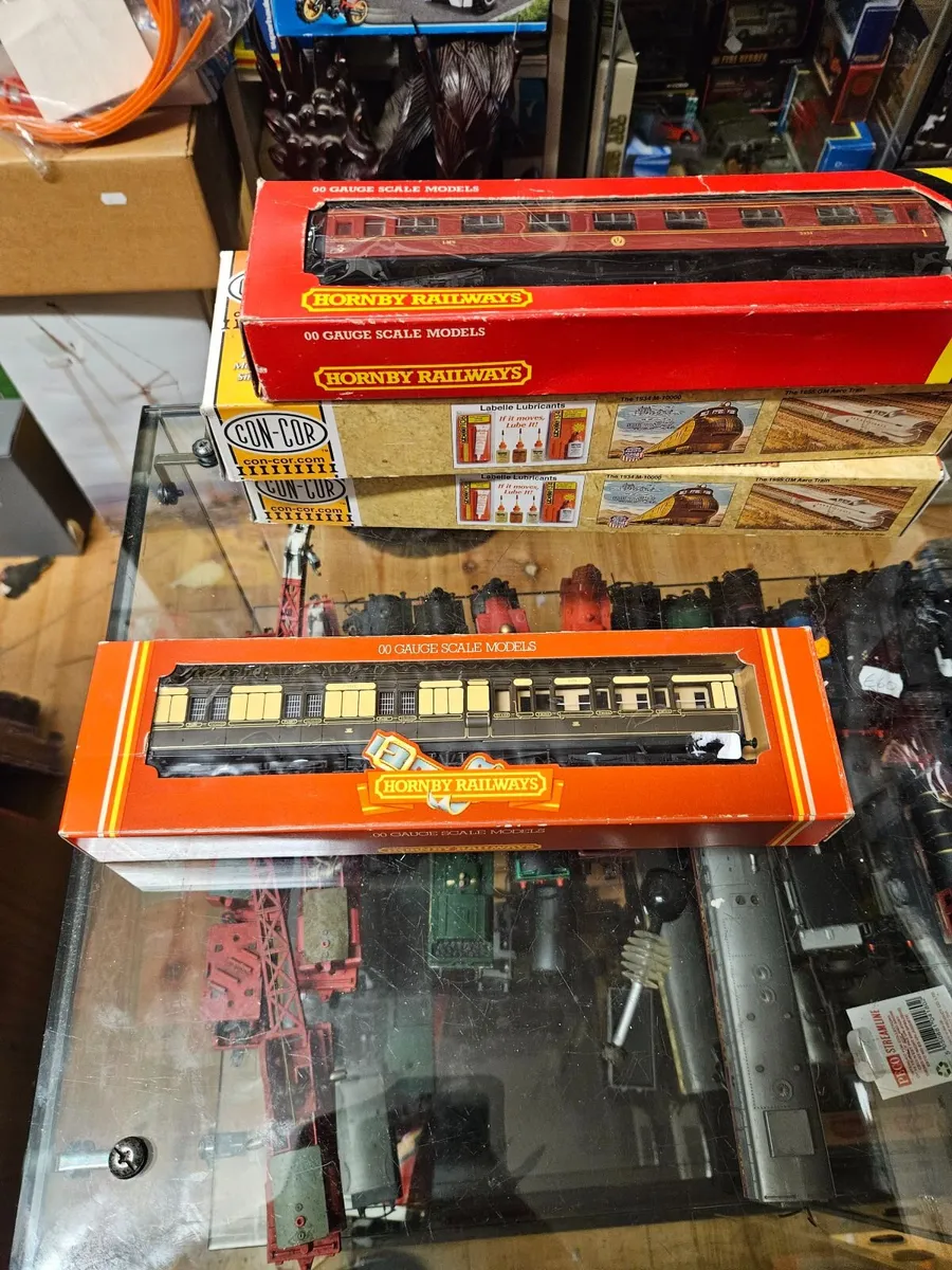 Hornby OO Gauge Carraige