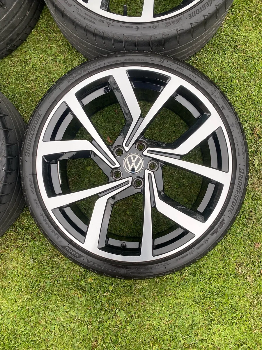 Golf Gti Clubsport 19” Alloys With Bridgestone - Image 2