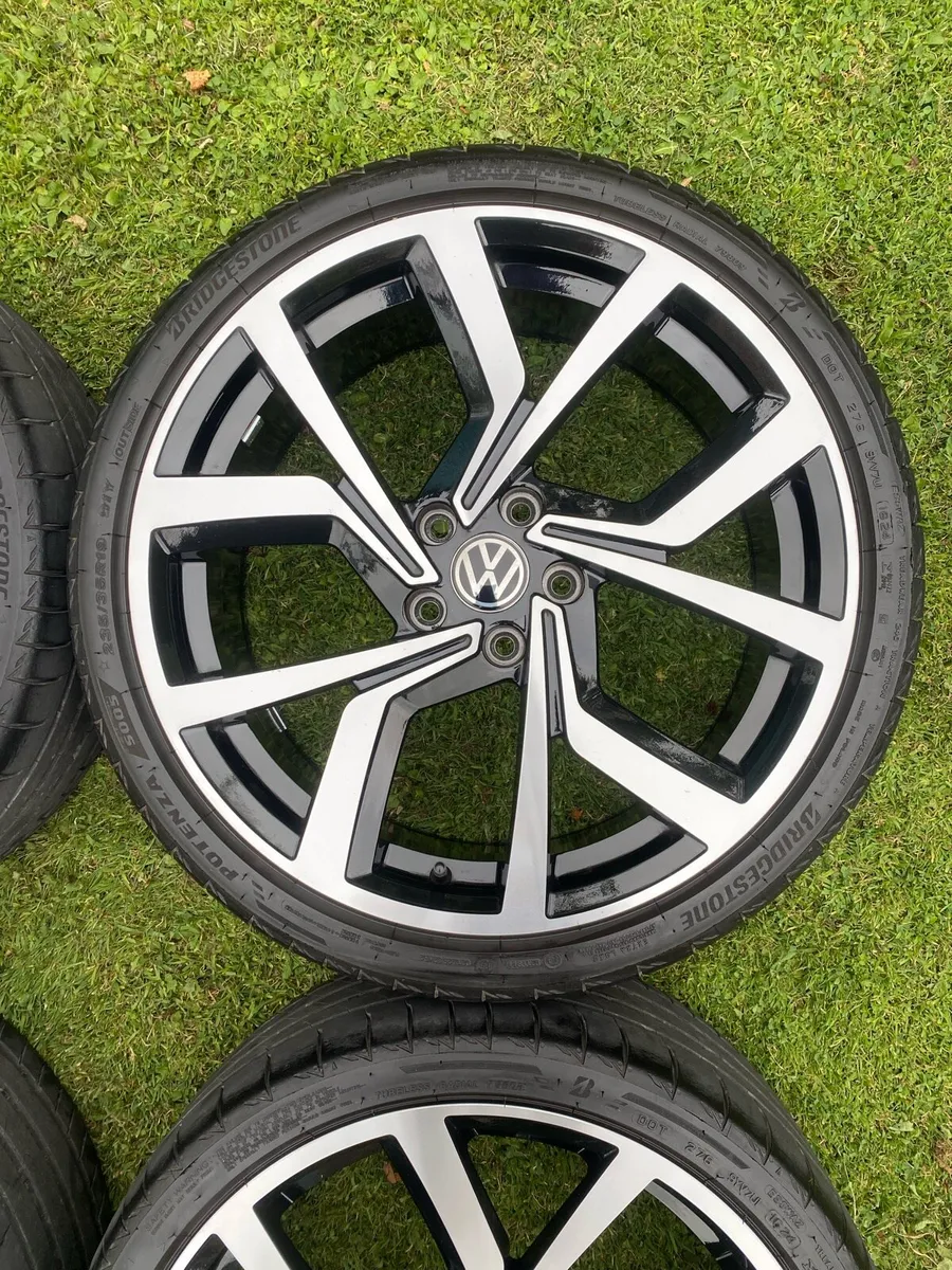 Golf Gti Clubsport 19” Alloys With Bridgestone - Image 3
