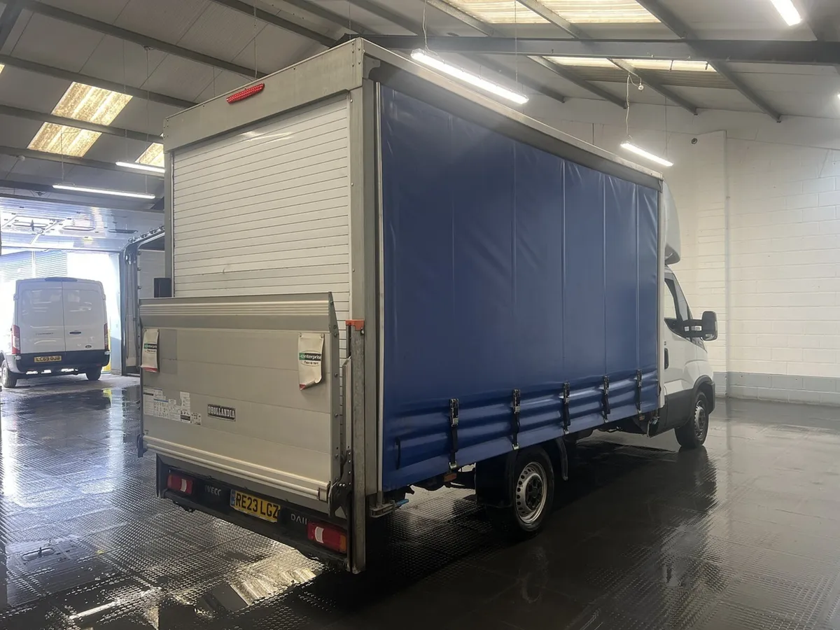 VB - 2023 Iveco Daily CurtainSider Van - Image 3