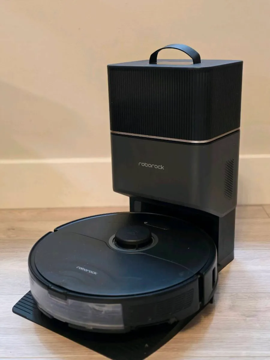 Roborock s8+ with auto empty dock - Image 2