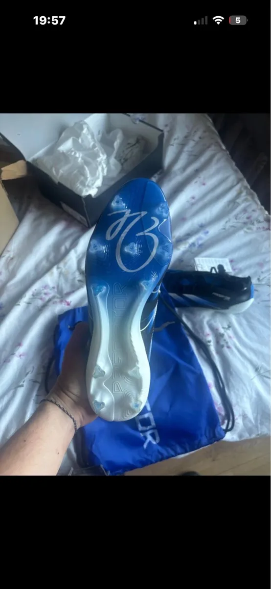 Adidas Predators Bellingham 10.5UK - Image 2