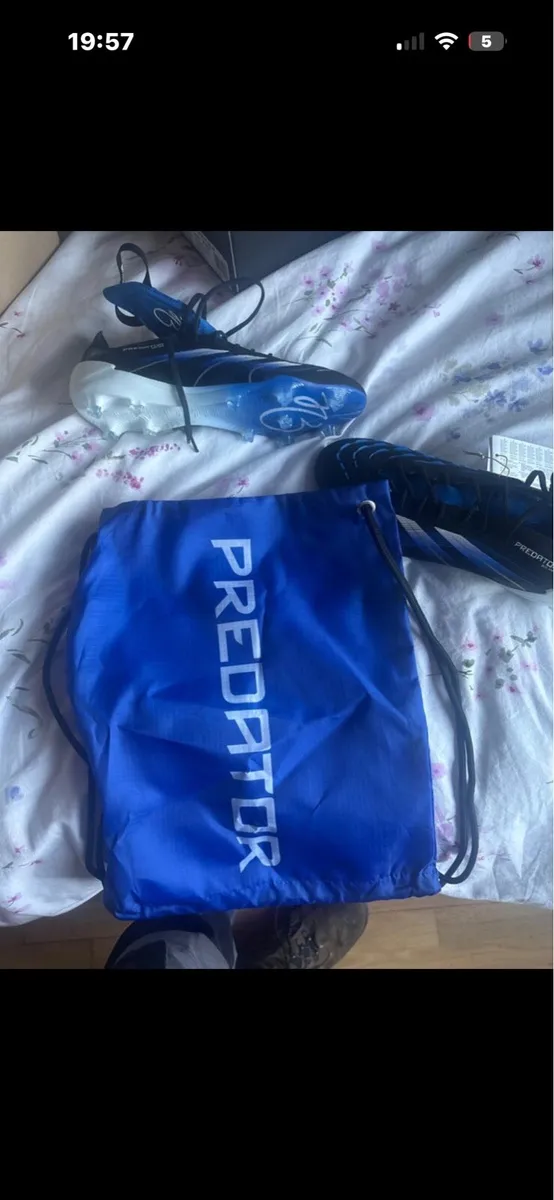 Adidas Predators Bellingham 10.5UK - Image 3
