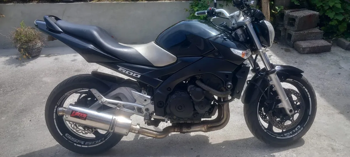Suzuki gsr600 - Image 1