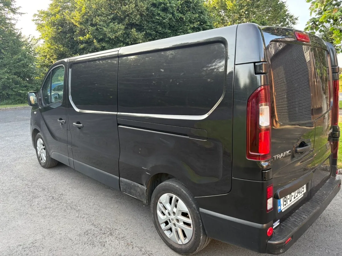 2019 RENAULT TRAFIC SPORT ENERGY DCI 125 PS - Image 4