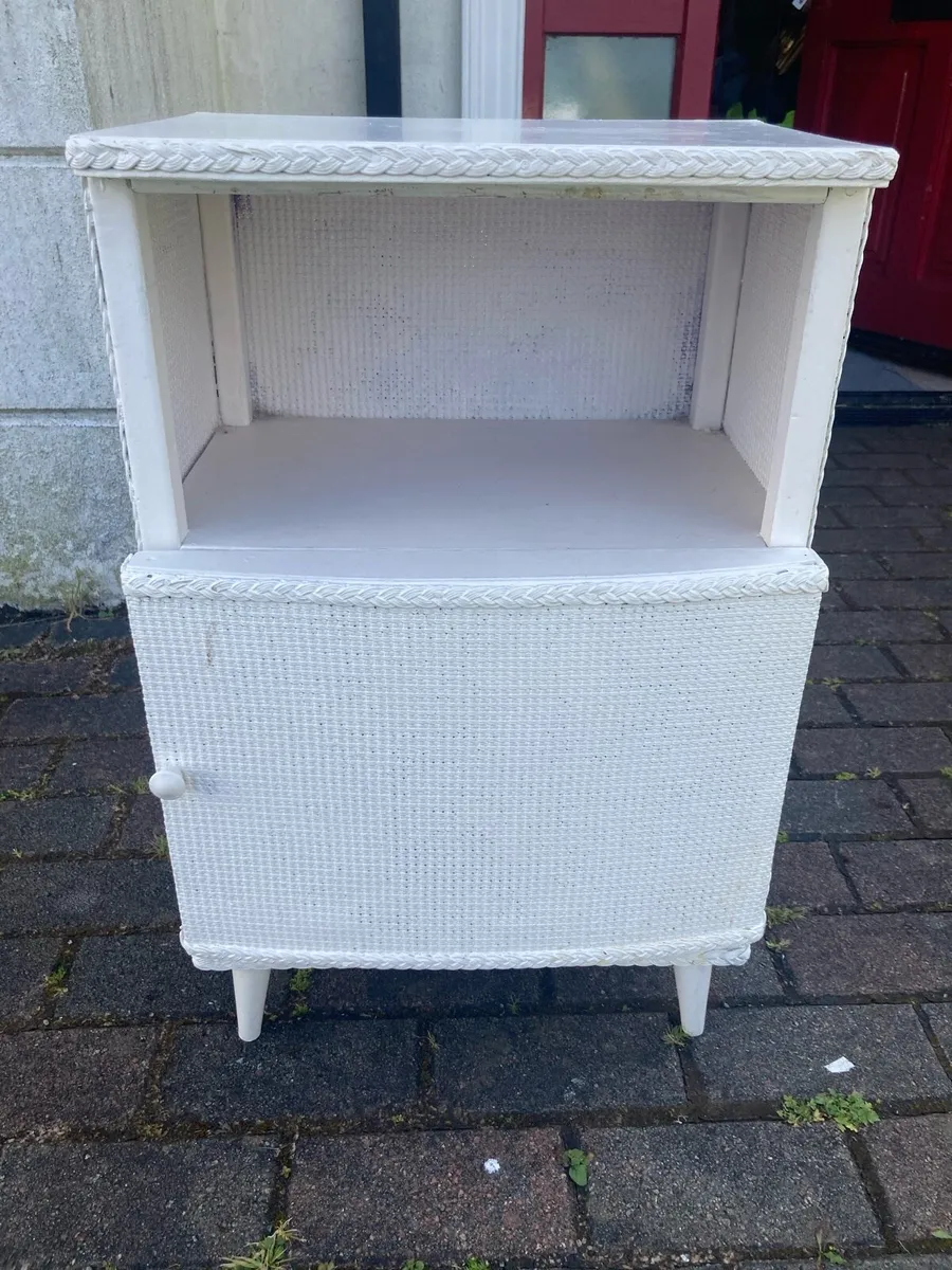Vintage locker - Image 1