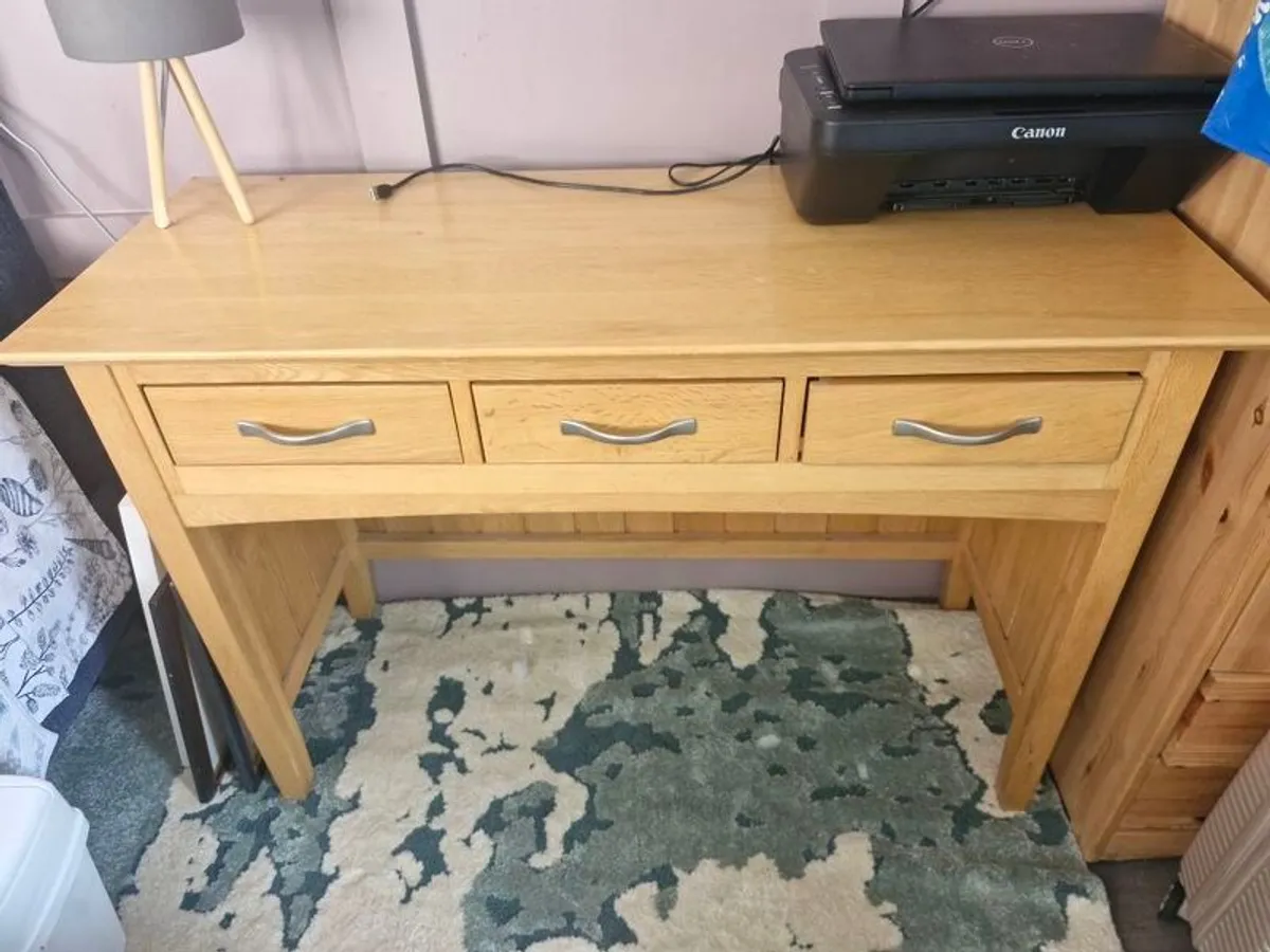 Dressing table or desk - Image 1