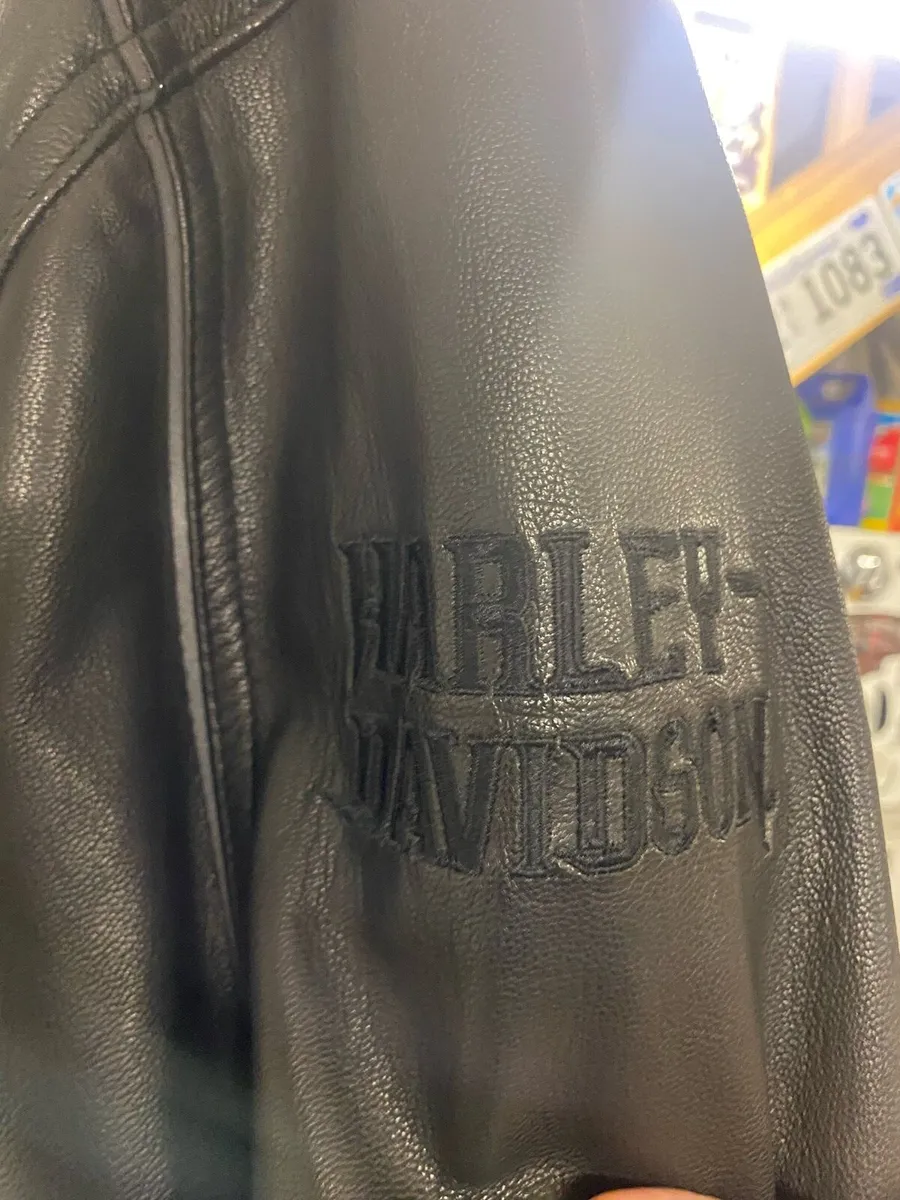 Genuine Harley Leather Jacket XXL - Image 4