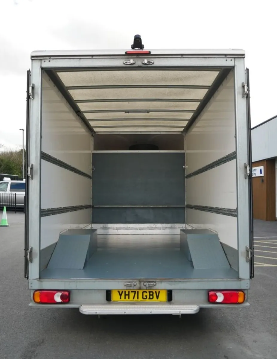 VB - 2021 Renault Master Luton Box Van - Image 4