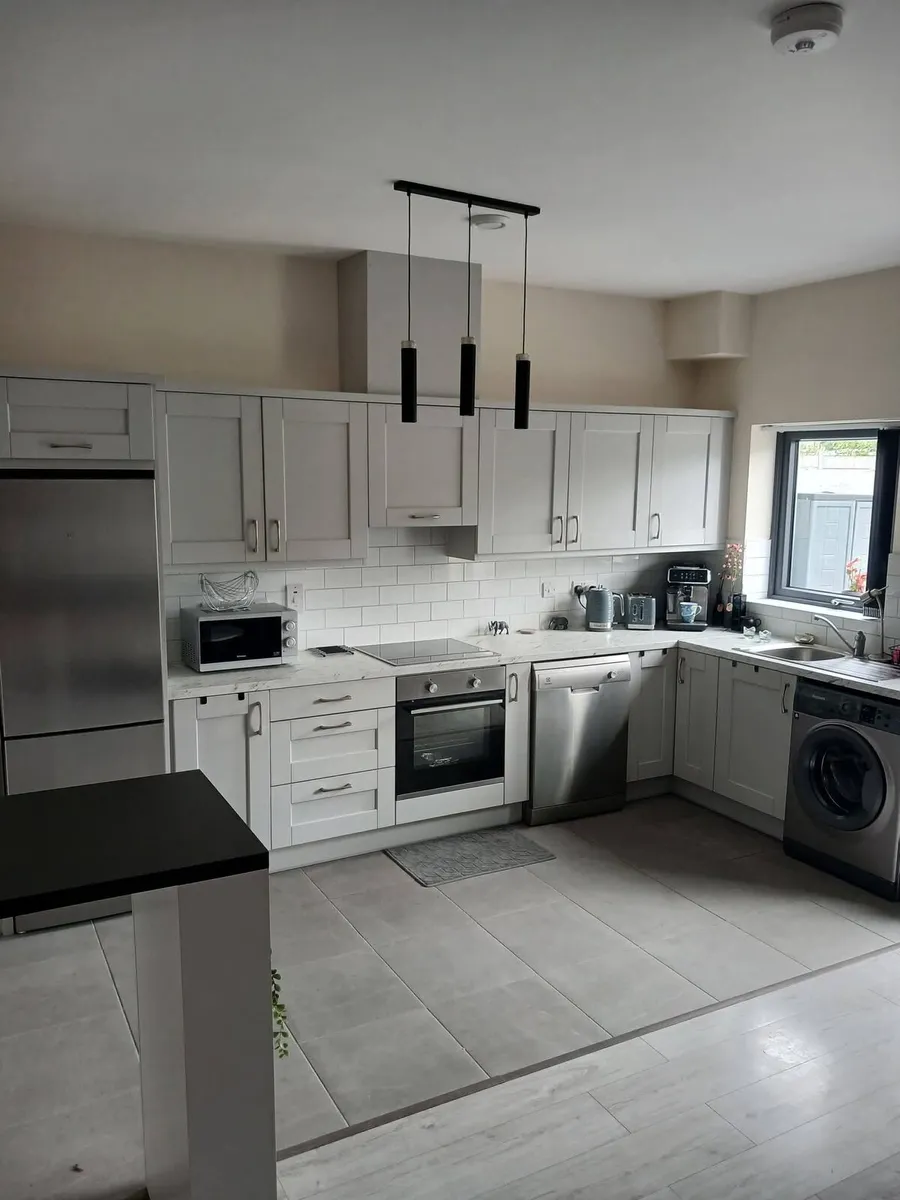 Entire kitchen equipment - Image 1