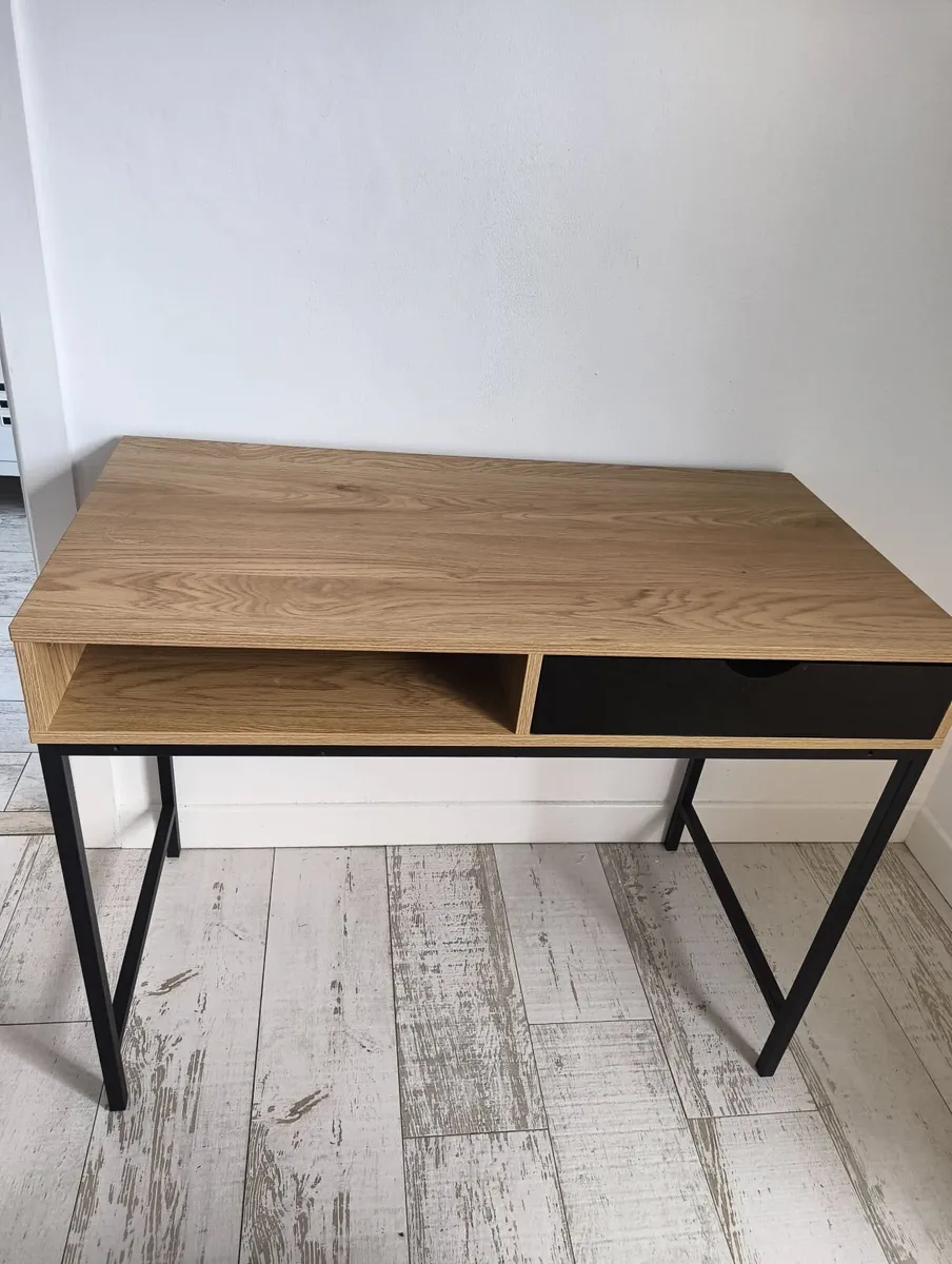 Computer Desk – €30 - Image 2