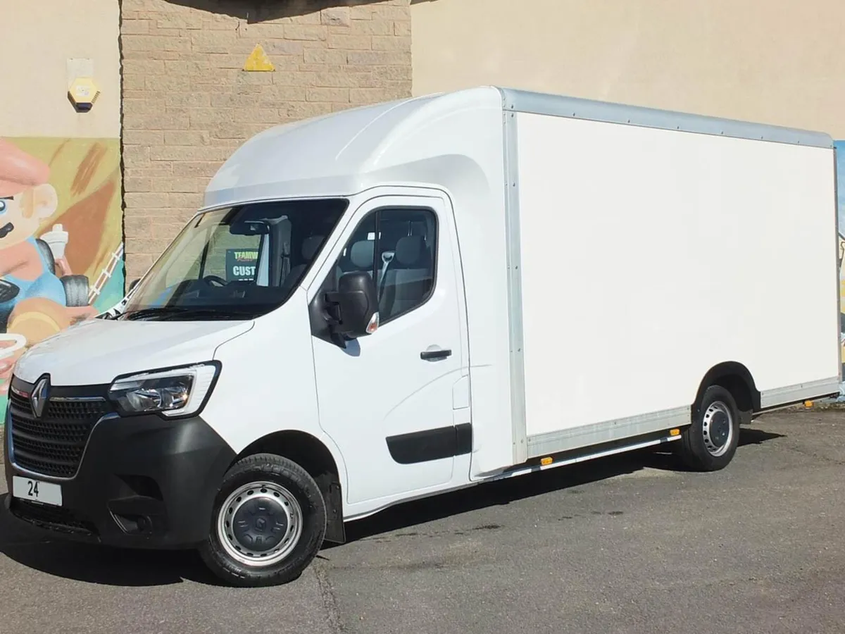 VB - 2024 Renault Master Luton Low Loader Van - Image 1