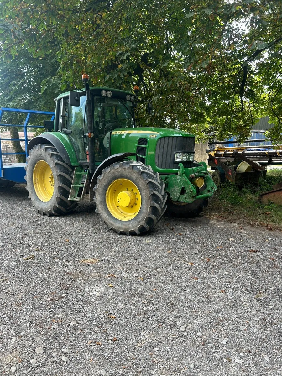 John Deere 6930 - Image 1