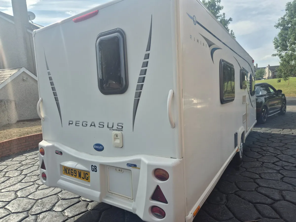 Bailey  Pegasus  GT65  Rimini  Fixed Single  Beds - Image 3