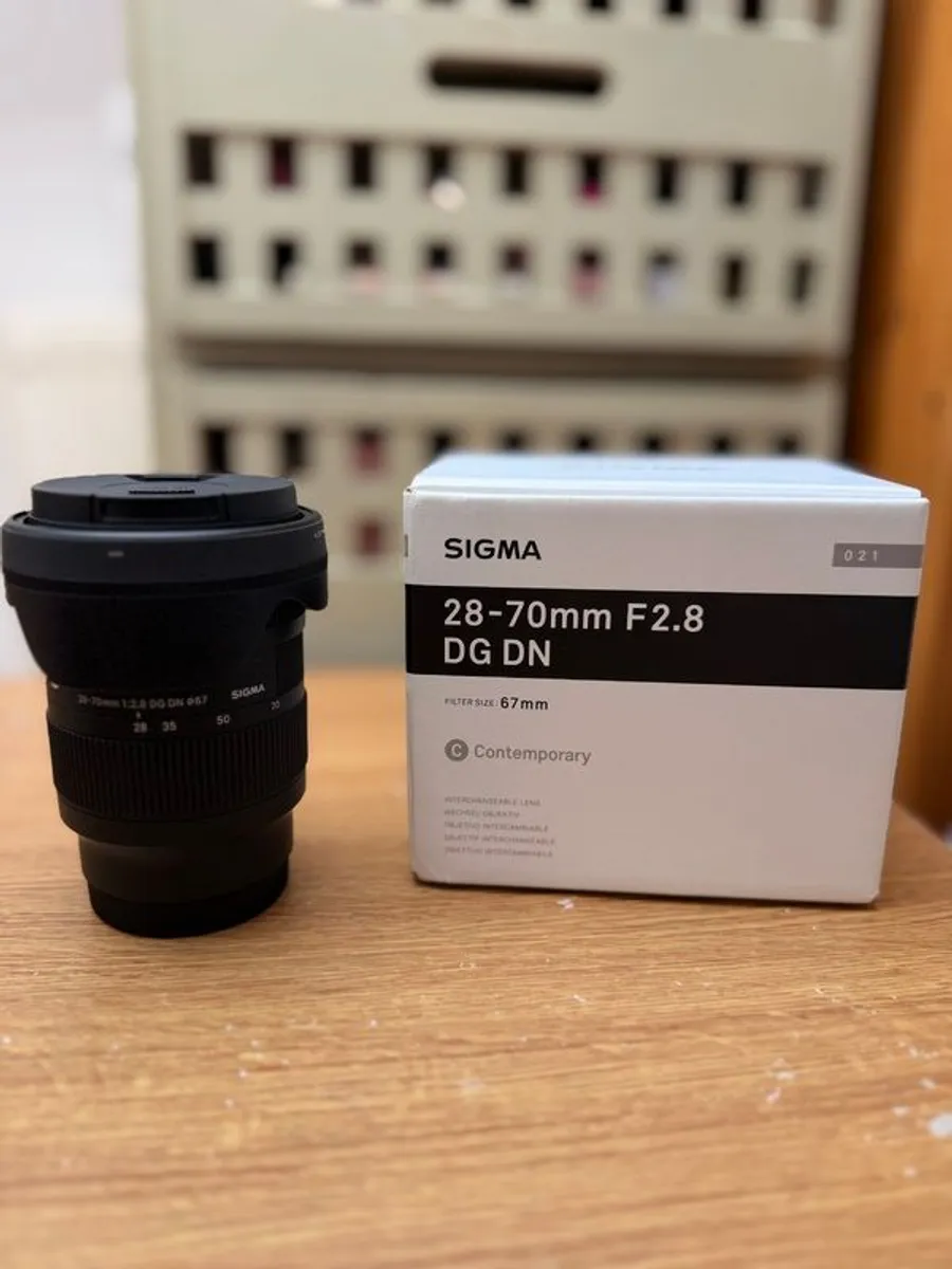 Sony A7 III Full Photography Kit, Like New, Complete Setup - Image 4