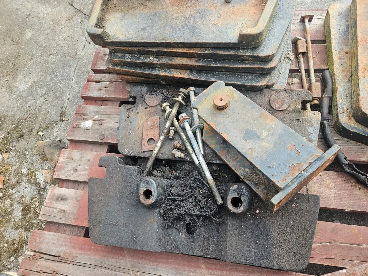 Tractors - Image 4