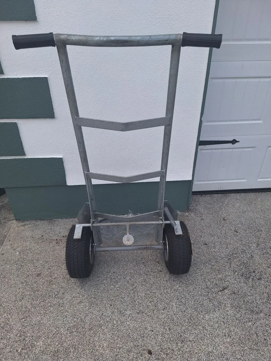 Bouncy castle trolley - Image 1