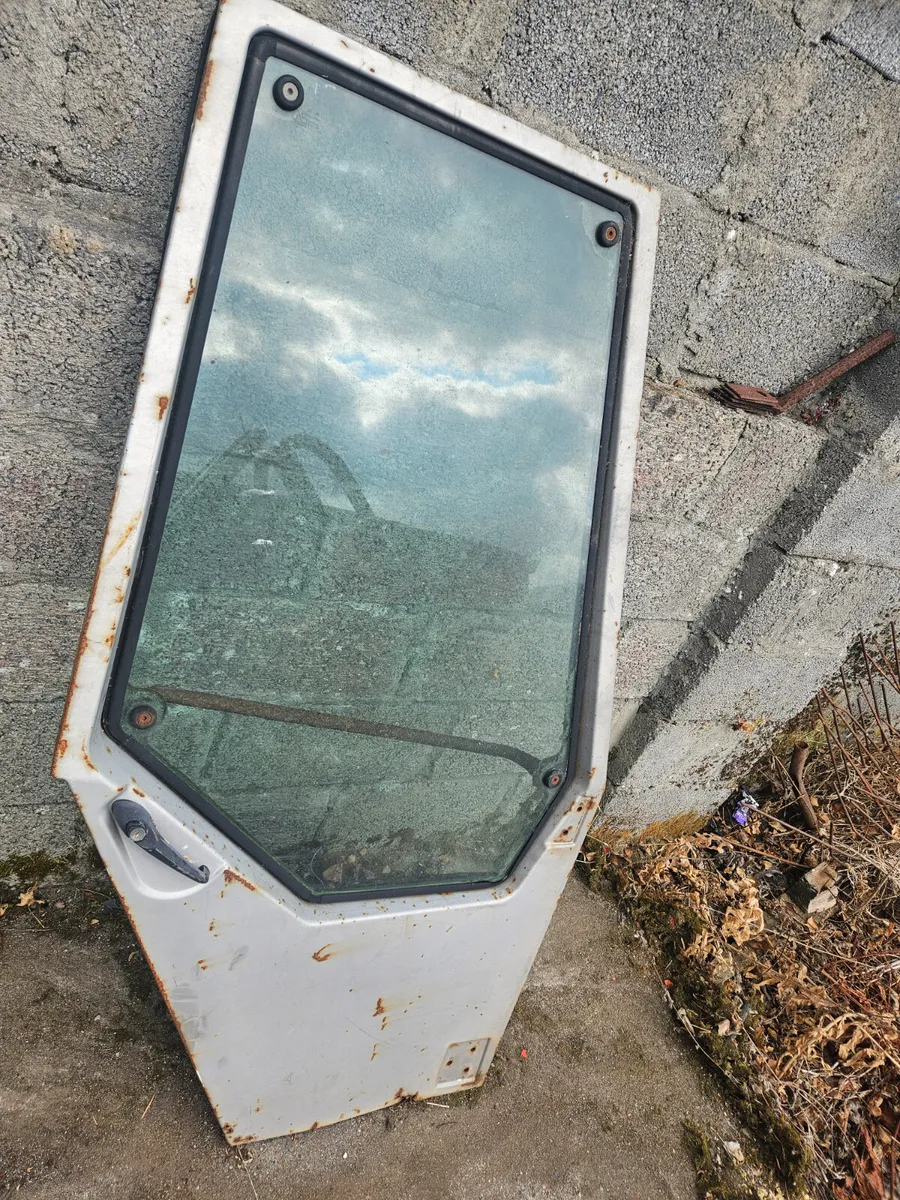 Mf door - Image 1