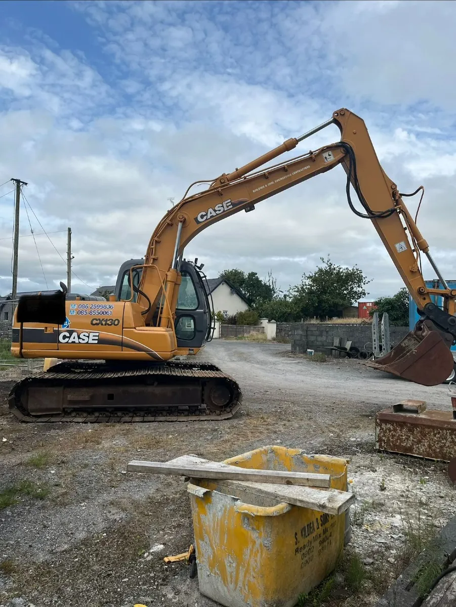 Case CX130 Tracked Excavator - Image 4