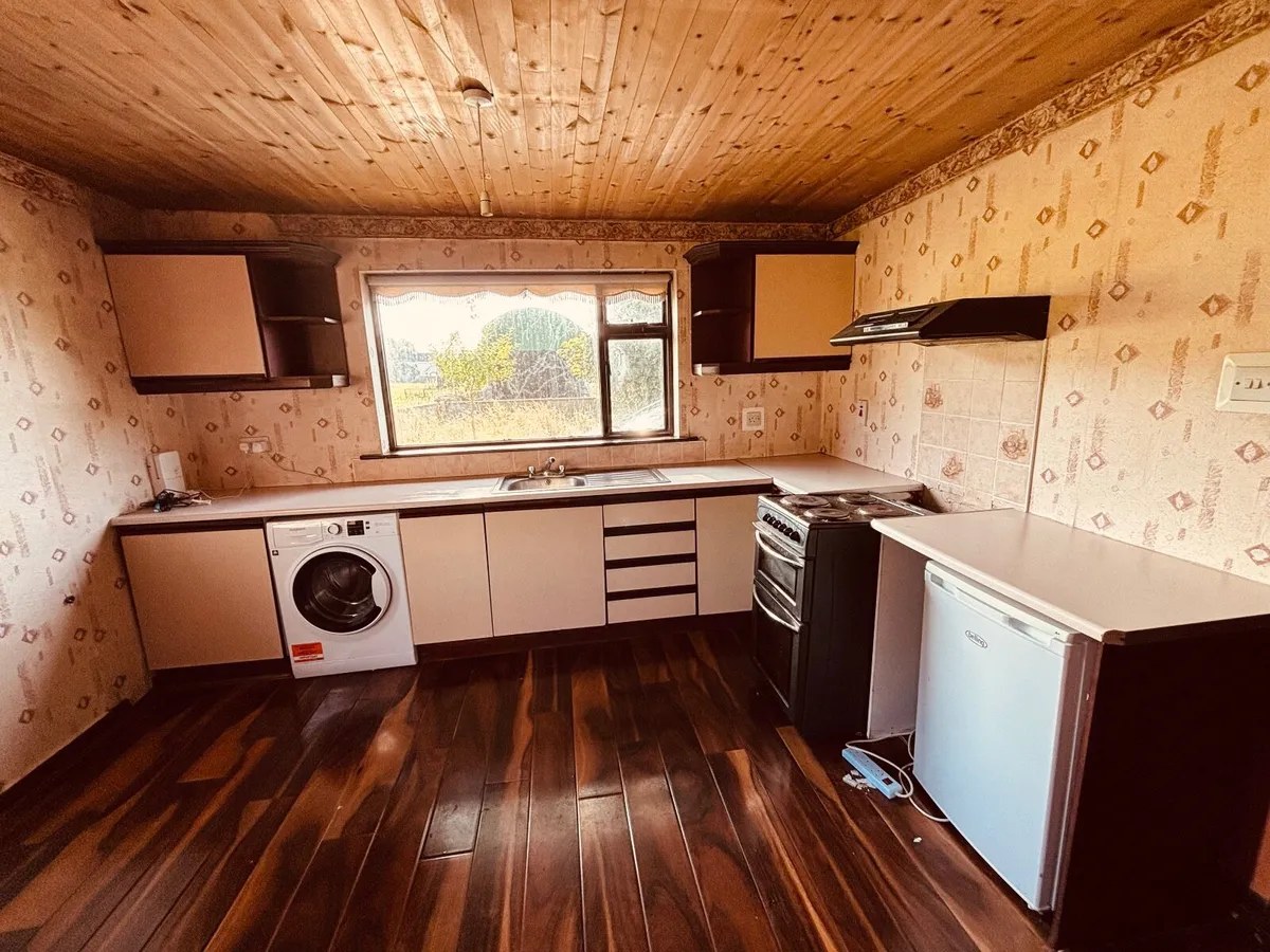 Fitted Kitchen - Image 4