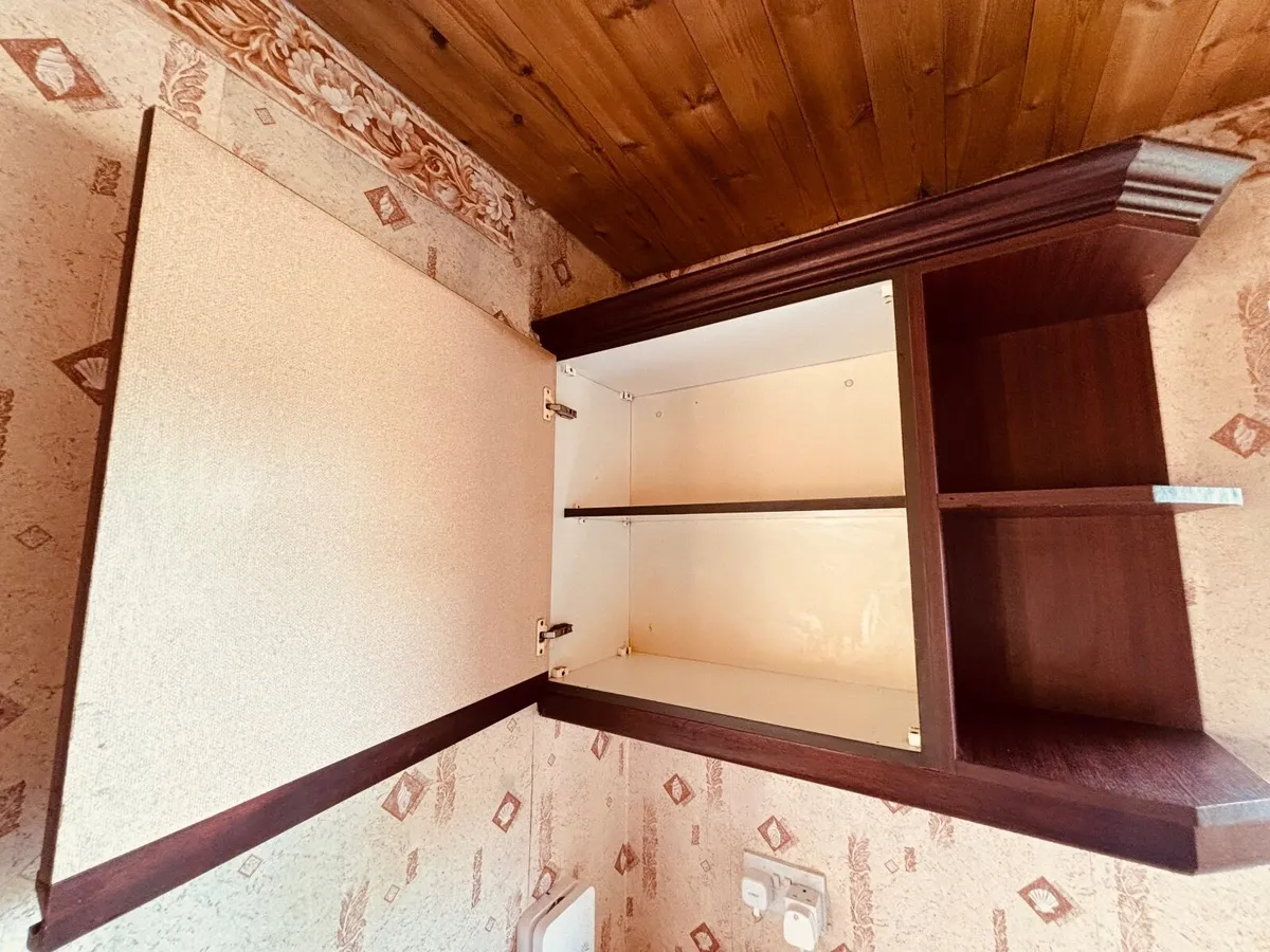 Fitted Kitchen - Image 2
