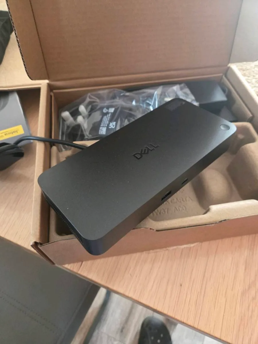 Dell docking station + Evolve 2 headset - Image 4