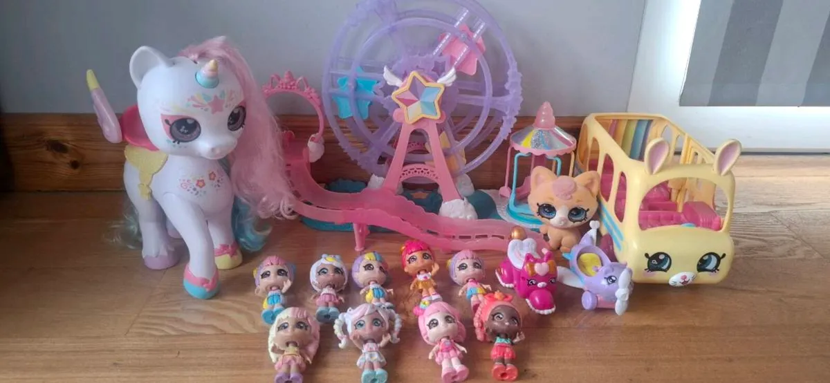 Kindi mini kids bundle with carnival and bus - Image 1
