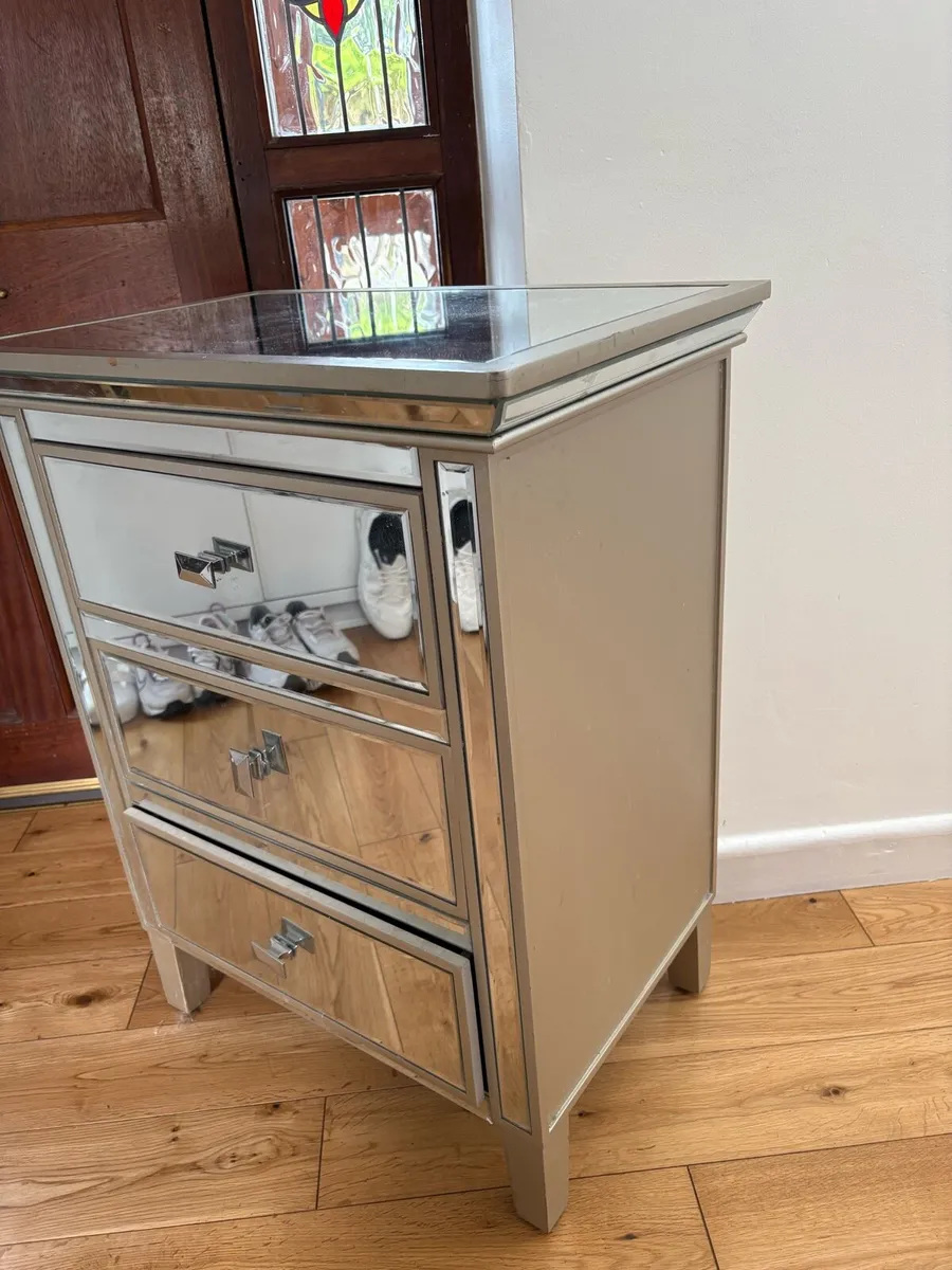 Chest of drawers - Image 4