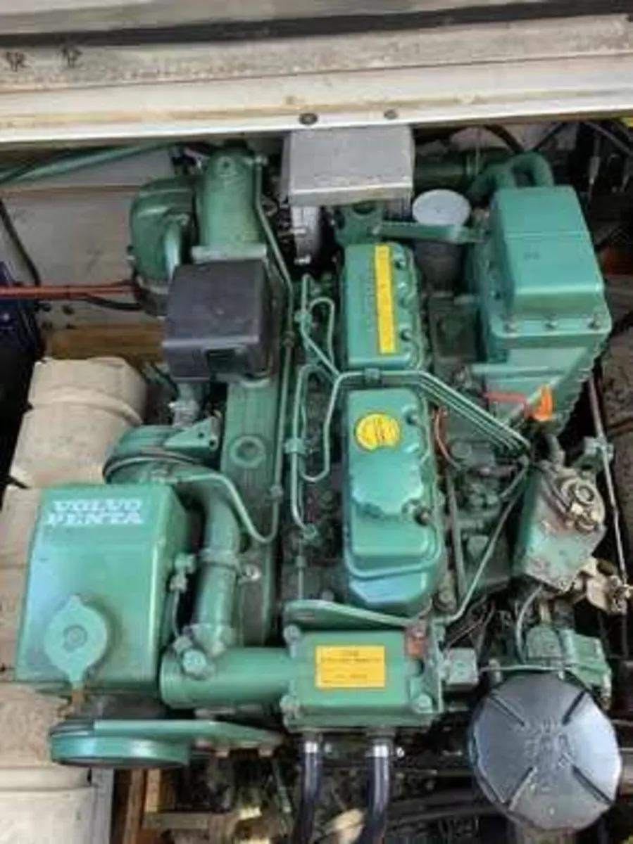 Boat/Cruiser for sale - Image 2