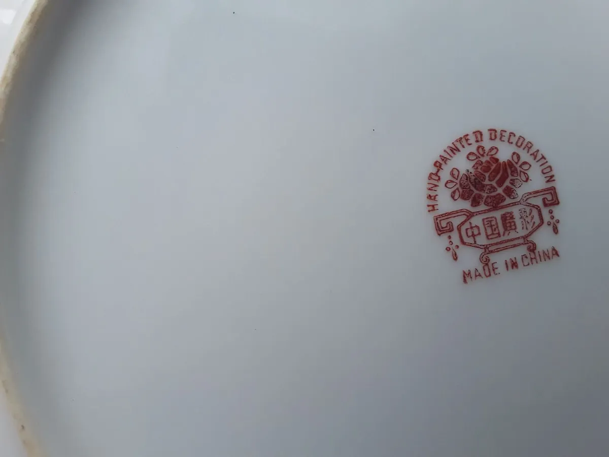 Beautiful hand painted collectible plate - Image 3