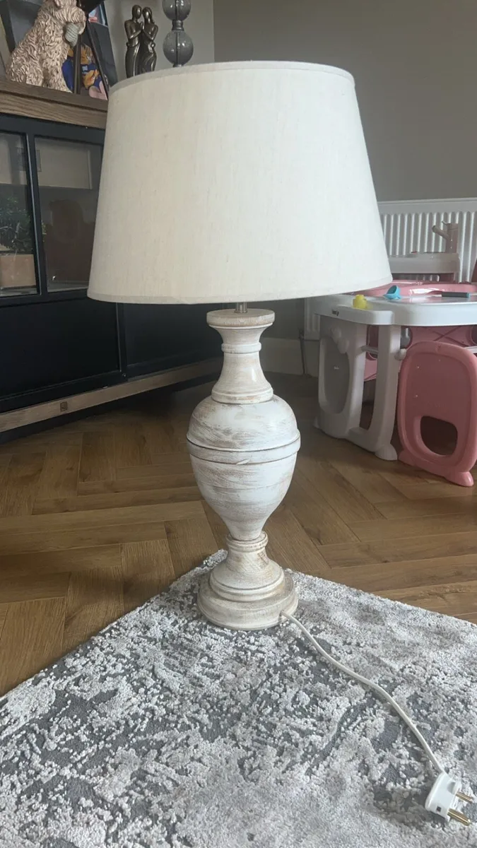 Ivory stone table lamp - Image 1