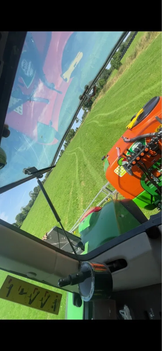 Quad/tractor SPRAYING - Image 1