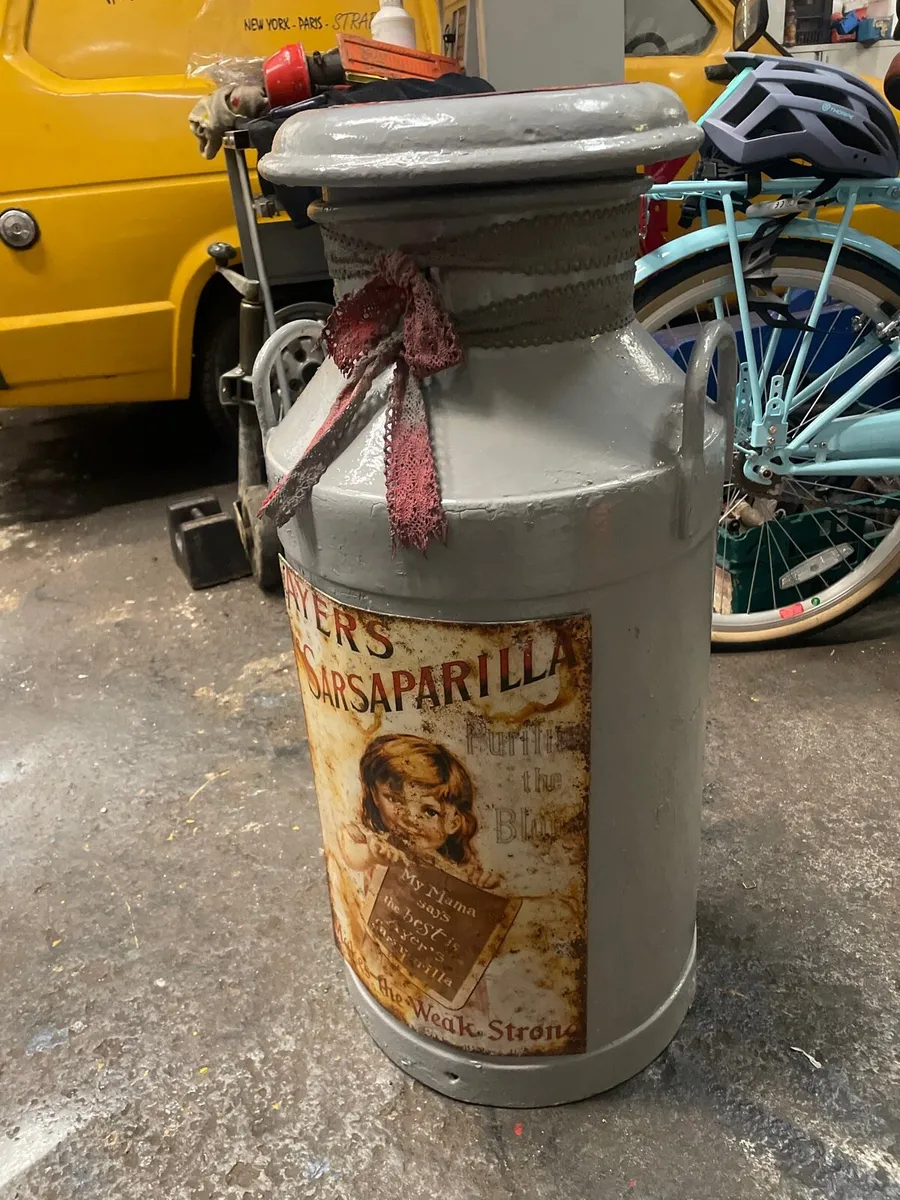 Vintage creamery can - Image 1