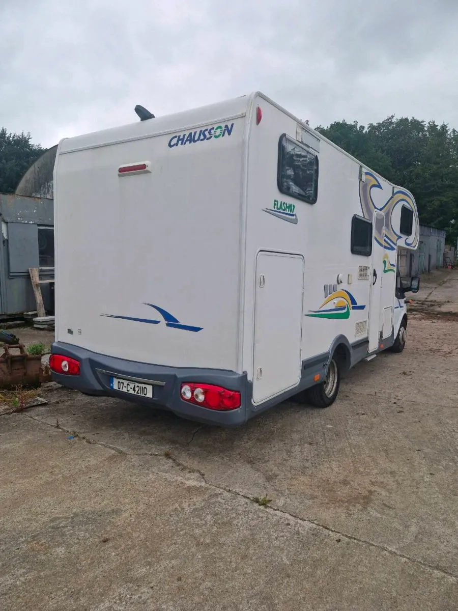Camper - Image 2