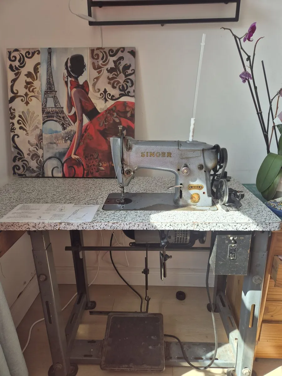 Singer Vintage Industrial Sewing Machine - Image 2