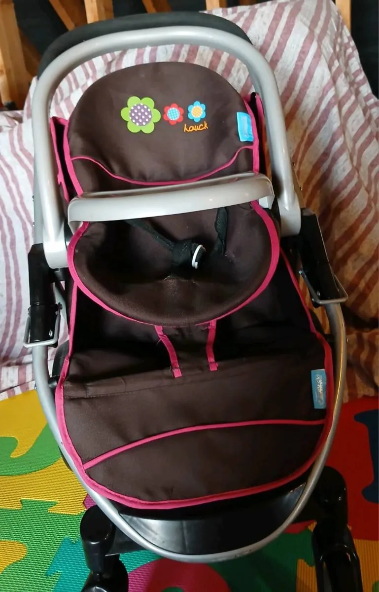 Doll's double buggy - Image 3