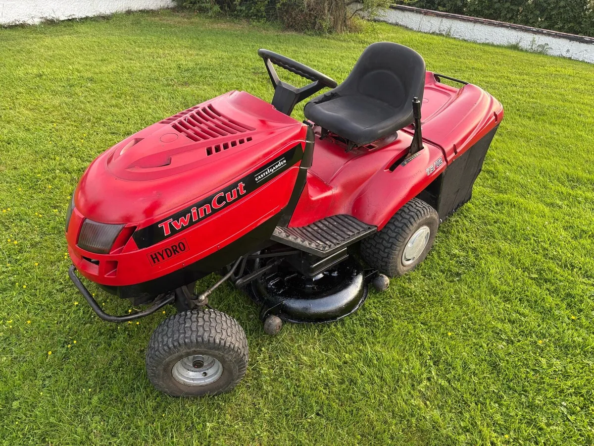 Castle garden ride on mower - Image 2