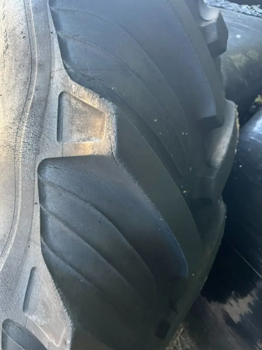 16.9  x  38 New Holland or Ford / Fiat Wheels - Image 2
