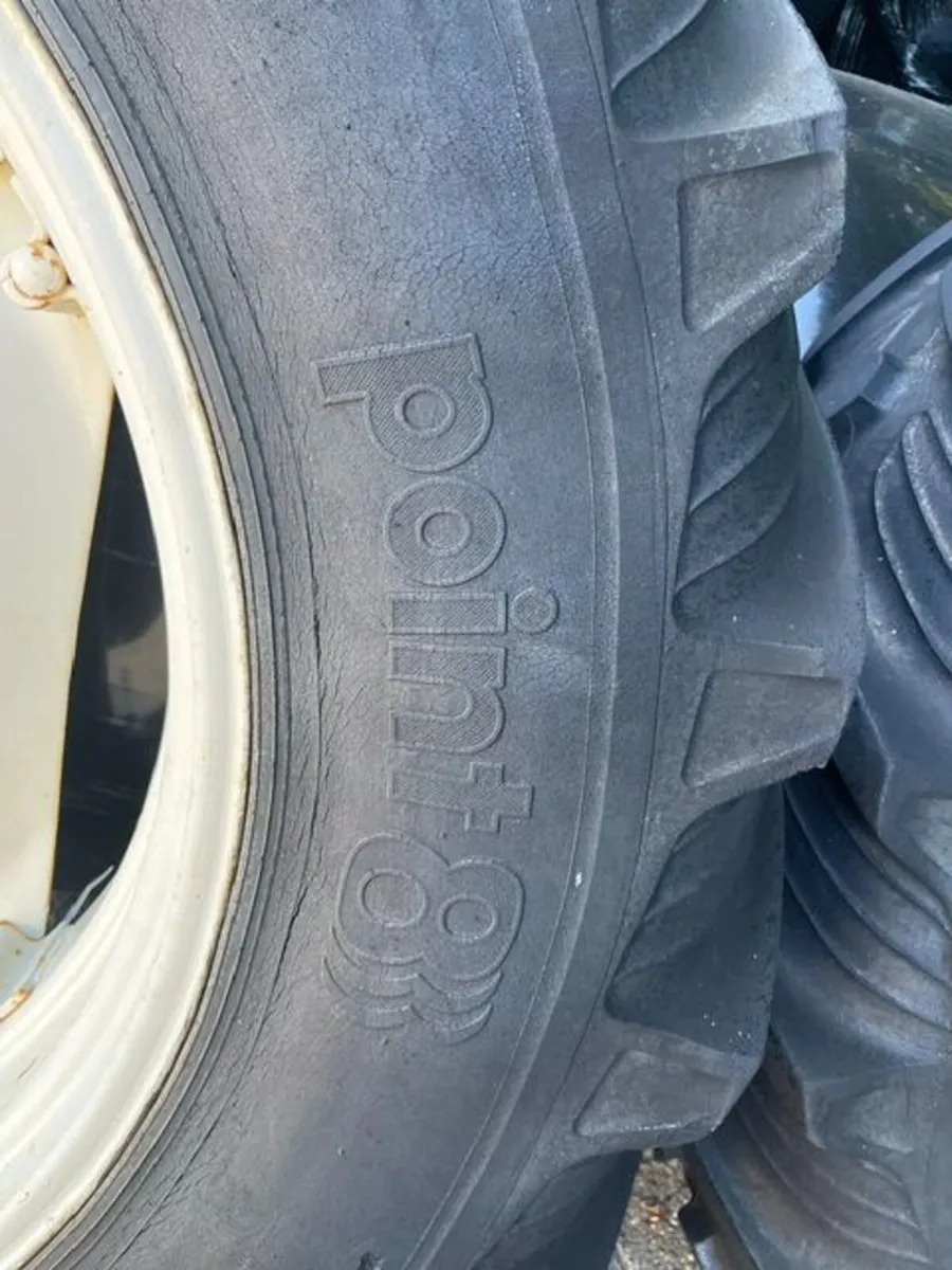 16.9  x  38 New Holland or Ford / Fiat Wheels - Image 4