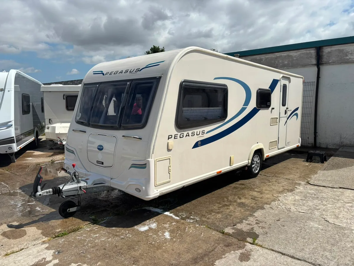 Bailey pegasus milan 4 berth caravan - Image 1