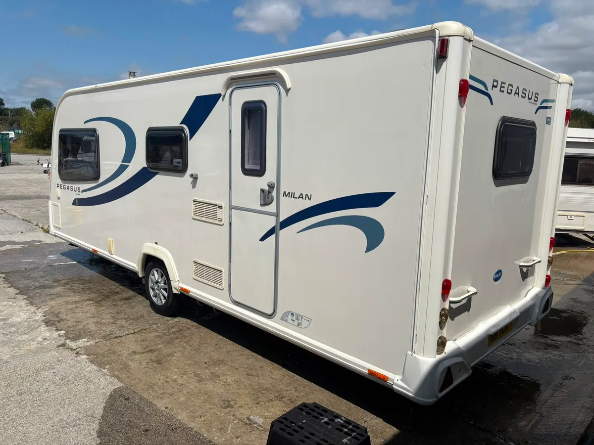 Bailey pegasus milan 4 berth caravan - Image 2