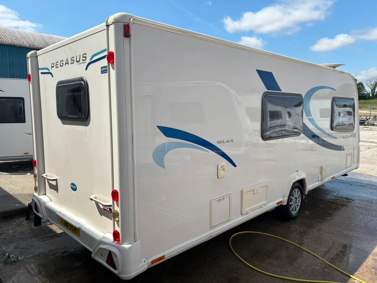 Bailey pegasus milan 4 berth caravan - Image 4