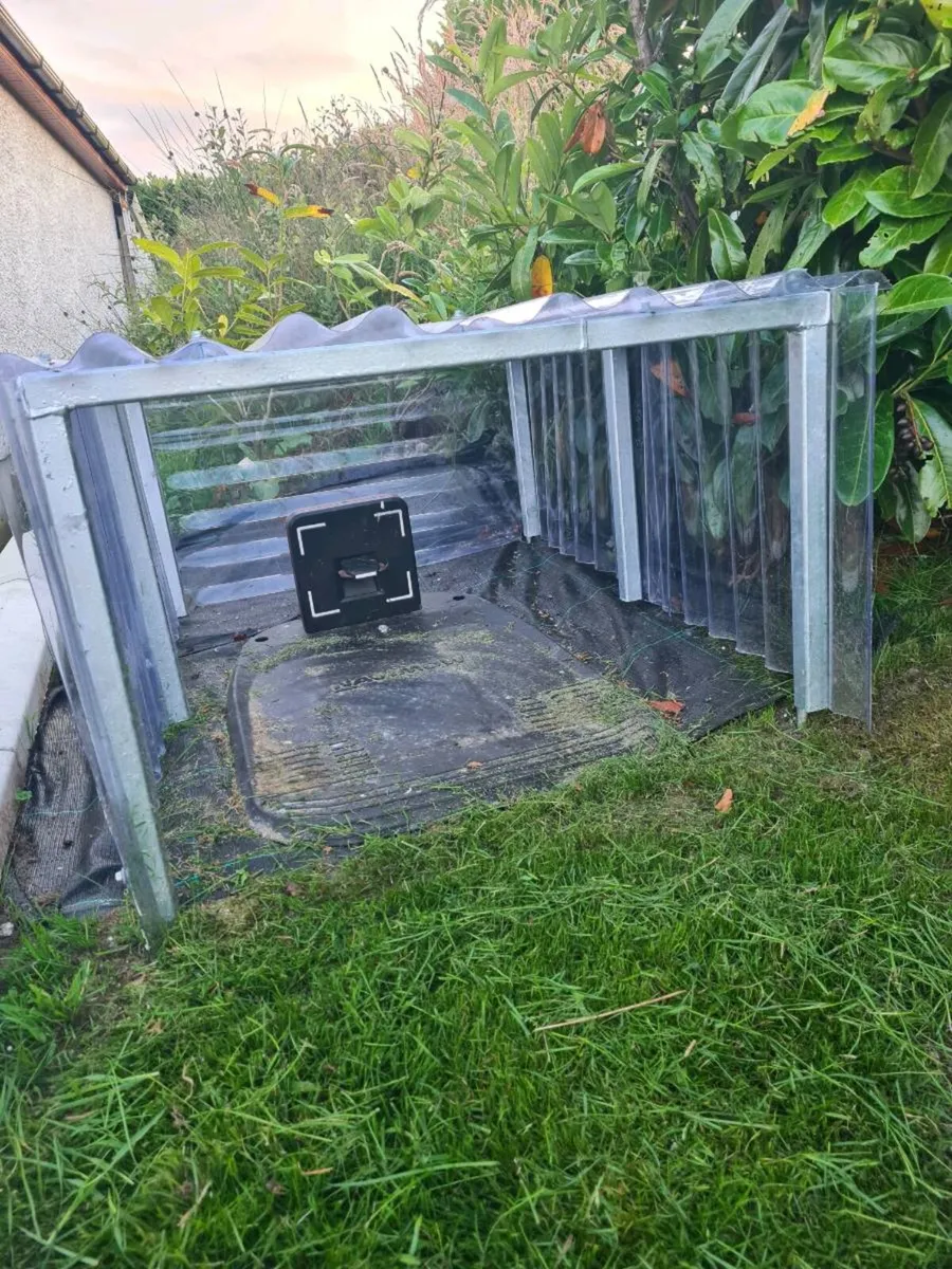 Robot lawnmower shade garage - Image 3