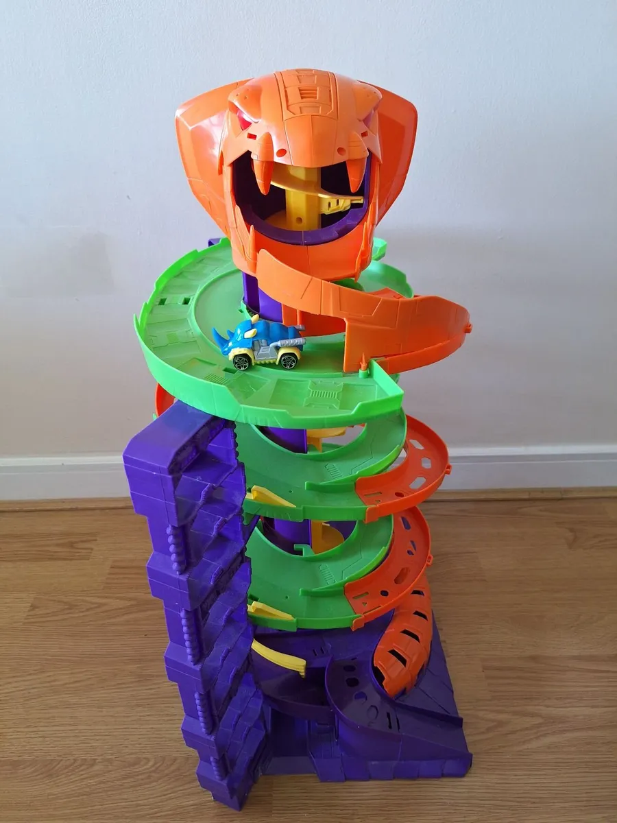 Hot wheels toy - Image 2