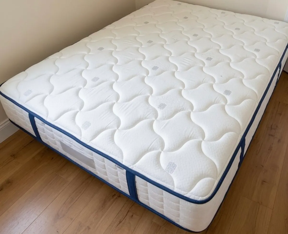 Harvey Norman Penthouse Suite King Mattress - Image 3