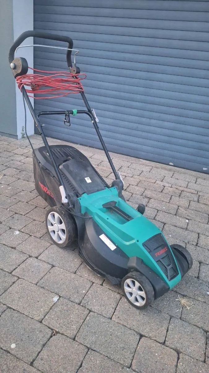 Electric lawnmower - Image 2