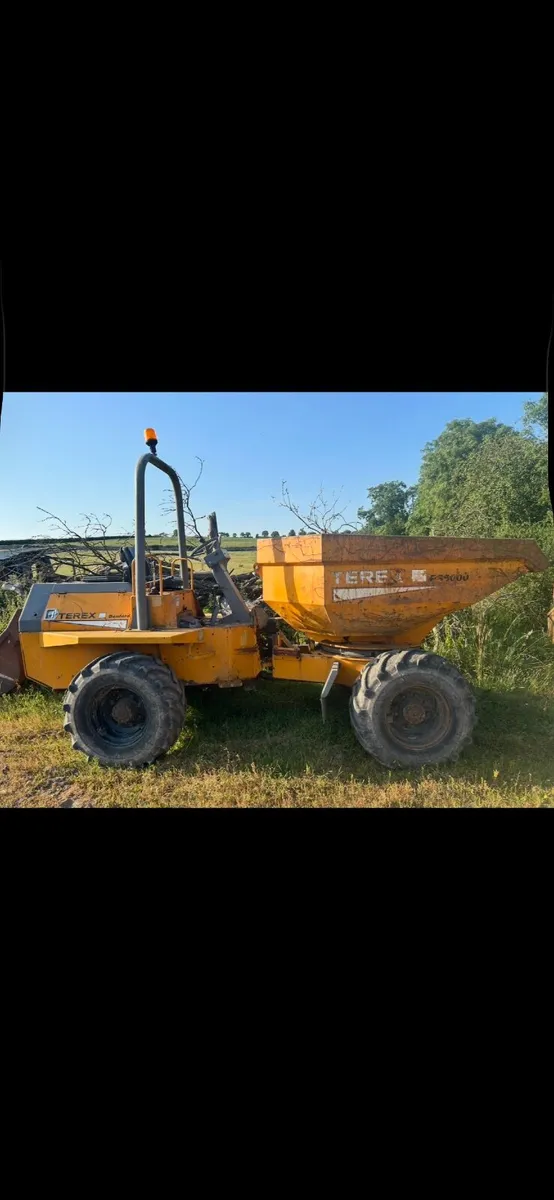 Digger and dumper for hire - Image 1