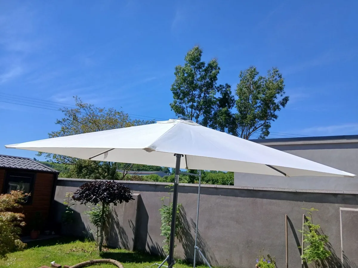 Sun Parasol - White - Image 4